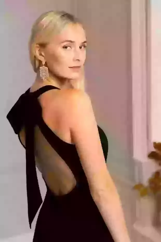 Leona CR